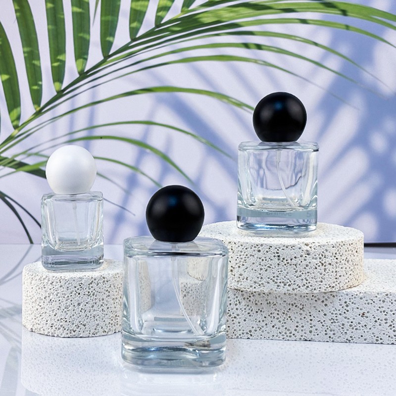 Como fazer Eau de Parfum: um guia DIY passo a passo completo com fórmulas